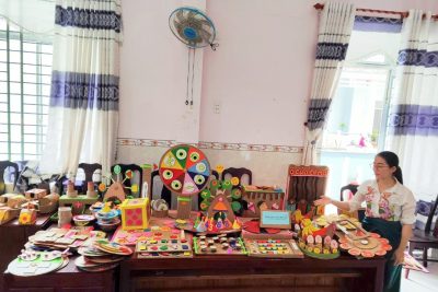 Hội thi “Giáo viên tự làm đồ dùng dạy học, đồ chơi mầm non” cấp trường năm học 2023-2024
